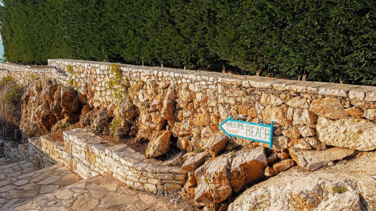 Villa Amos At Aquamarine Residence Vlore Ngoại thất bức ảnh
