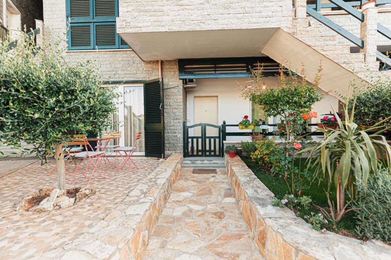 Villa Amos At Aquamarine Residence Vlore Ngoại thất bức ảnh